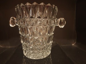 small crystal ice bucket