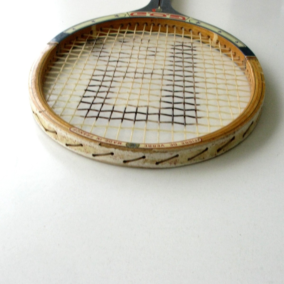 ANCIENNE RAQUETTE TENNIS bois fibre Gauthier Madame grand tamis housse intégrale EUR 39,00 - FR