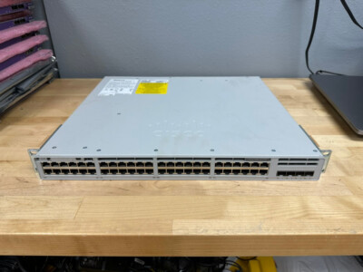 Cisco C9300L-48T-4X-E Catalyst 9300 48-Port GbE 4-Port SFP+
