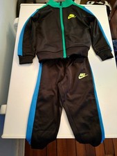 Nike Air Kids 2-piece Sweat Set - Black/Blue/Green/White - Toddlers Size 3T