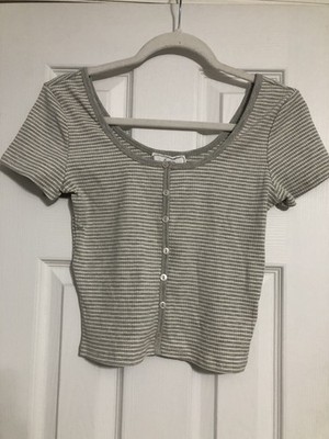 Hippie Rose Grey Cream Crop Top Faux Button Scoop Neck Size Small New
