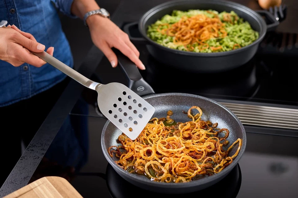 Stainless Steel Hook Perforated Turner, 13-inch,10071 - Image 3 of 4