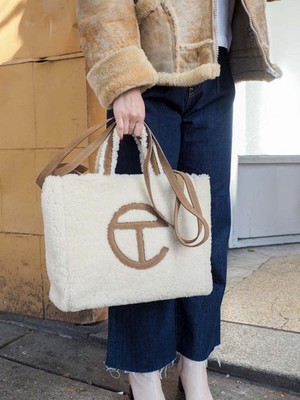 UGG x Telfar Cream and Tan Shearling Reverse Shopper Tote Bag Large