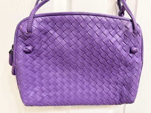 *Rare* Authentic Bottega Veneta - Crossbody Bag. In good, pre-owned condition.