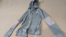 nike air max track top silver - good condition, small