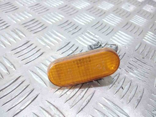 VW POLO 6N2 Kotflügelblinker vorne rechts 3A0949117 1.90 Diesel 1995 31352732