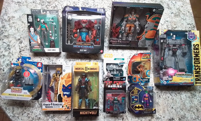 Action figure toy lot mixed Sonic, star wars, mortal kombat, transformers,