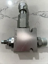 Hydraforce 7024360 Manifold Valve Body Housing, 3-Way, #6 SAE Ports, Size 10