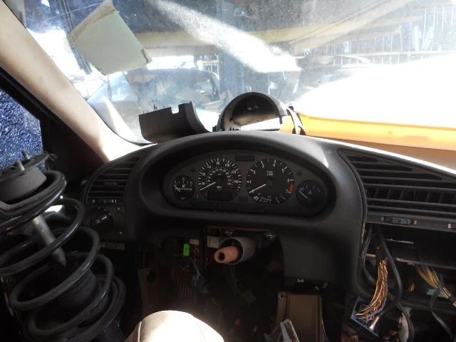 CUBIERTA VÁLVULA BMW 318I 98 Foto 3 de 4