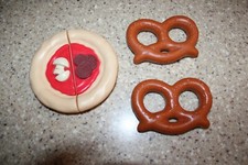 Little Tikes Play Food Pizza and Pretzels