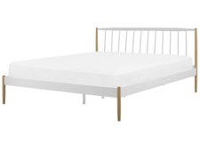 Minimalistisches Metallbett weiß mit hohem Kopfteil Lattenrost 180x200 cm Maurs