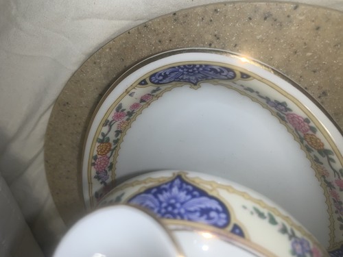 Vtg. KPM Royal Porcelain Germany HandPainted Floral Gravy Boat W/ Attached Plate - Picture 4 of 13