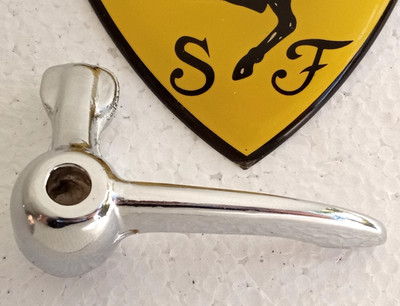 Ferrari 365 GTB/4 Daytona Vent Glass Door Window Latch Lever_20096905_Left Side