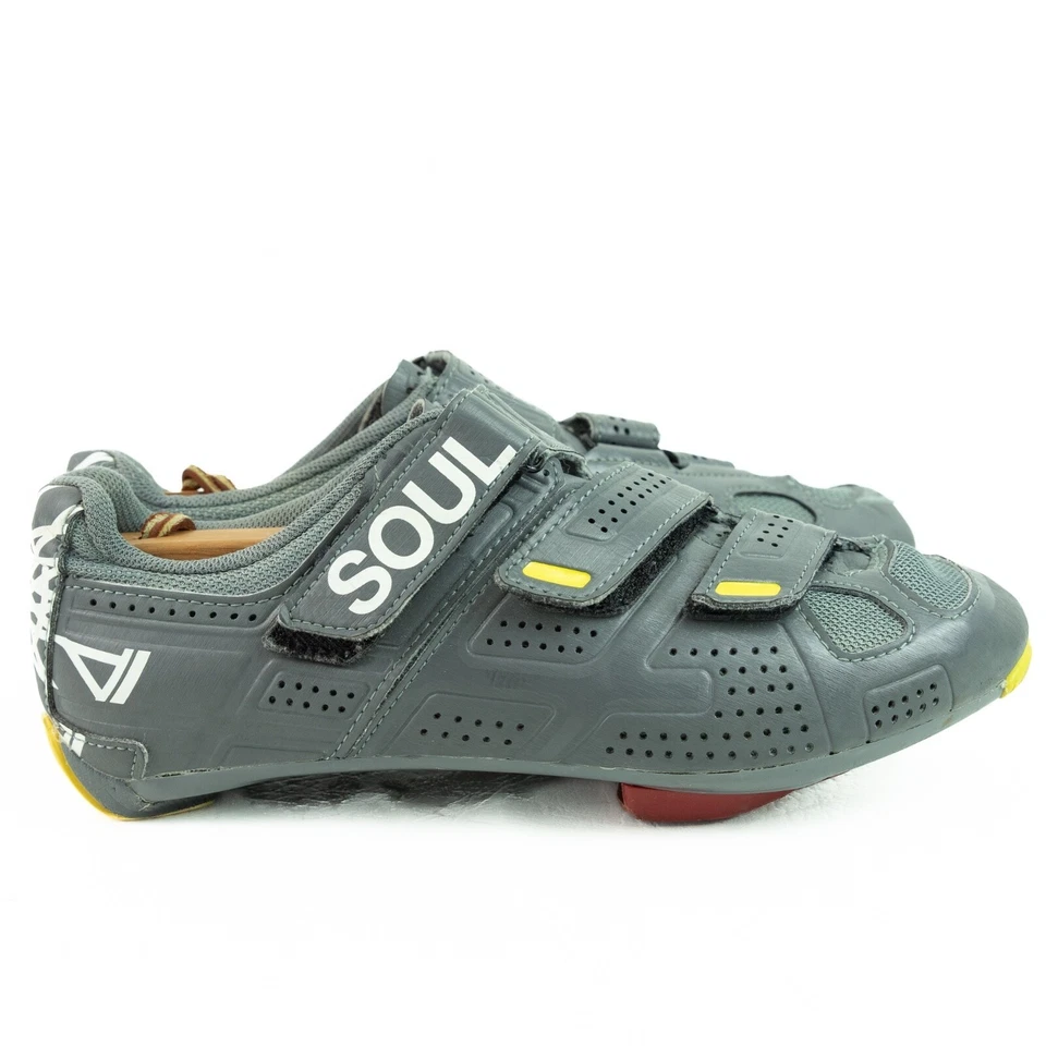 Chuteiras de ciclismo Pearl Izumi Soul Cycle Road masculinas tamanho UE 41 cinza - Imagem 3 de 4