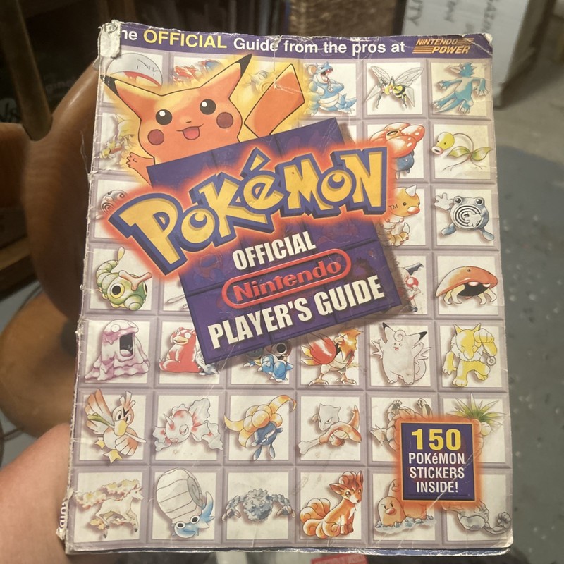 Pokémon Official Nintendo Players Guide, No Stickers ￼