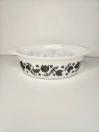 Vintage PYREX “Black Tulip” #043 1.5 Qt Casserole Dish No Lid