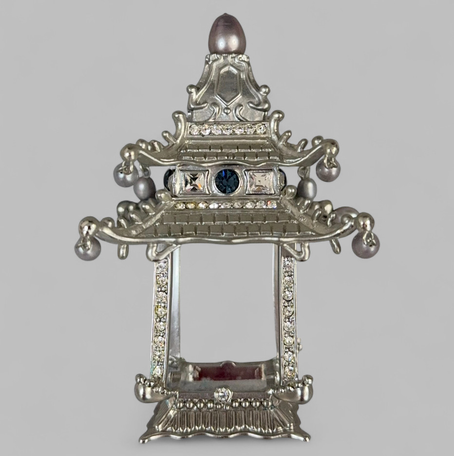 Set of 8 L’OBJET Pagoda Napkin Jewels Holders Silver Plated Crystals Pearls READ