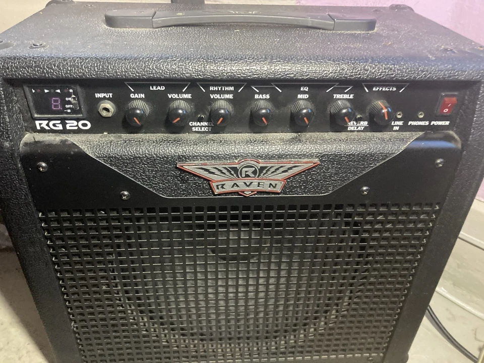 Raven RG 20 Practice Guitar Amp w/ Built in Tuner Reverb Fx 12” Speaker Tested* - Image 2 of 4