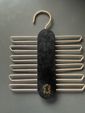 Vintage schwarz & gold mehrstufiger "Krawatten" Accessoire Aufh&auml;nger