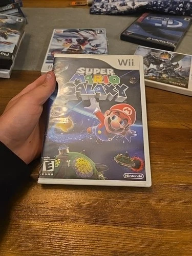 Super Mario Galaxy 1 Nintendo Wii Game with Manual CIB tested working