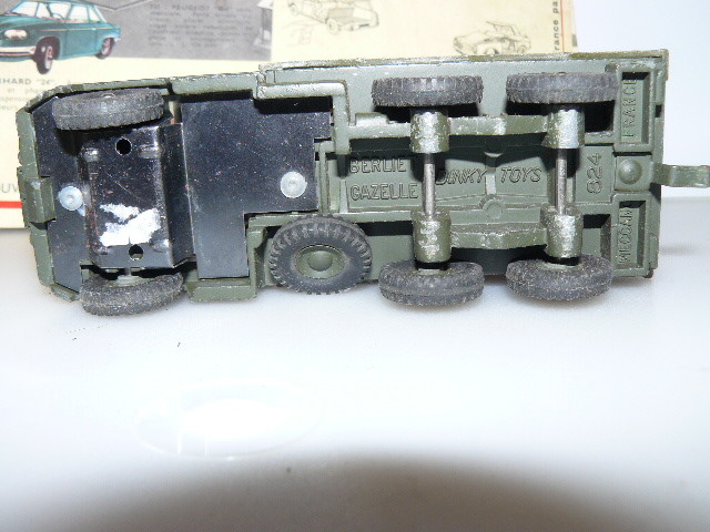 Miniature Dinky Toys Ancienne - Camion Militaire Berliet Gazelle - Référence 824