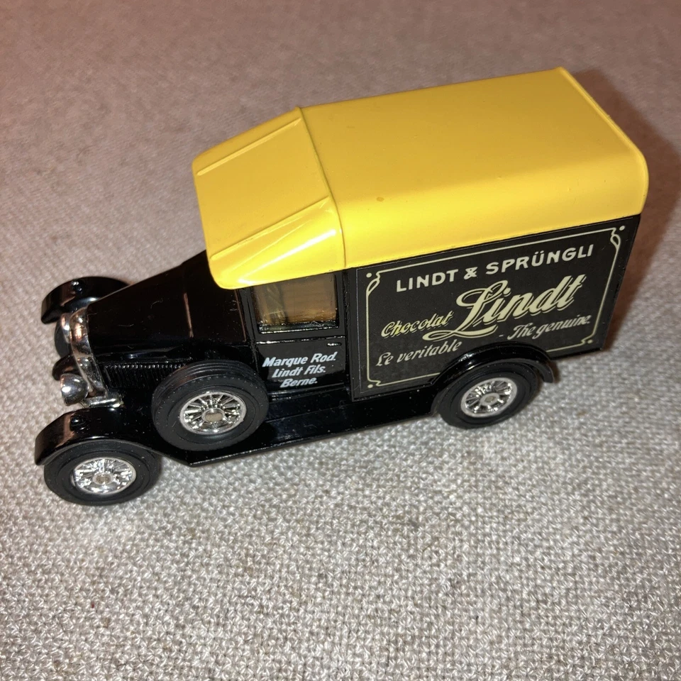Matchbox Models of Yesteryear Morris Light Van Y19 Lindt - Bild 3 von 4