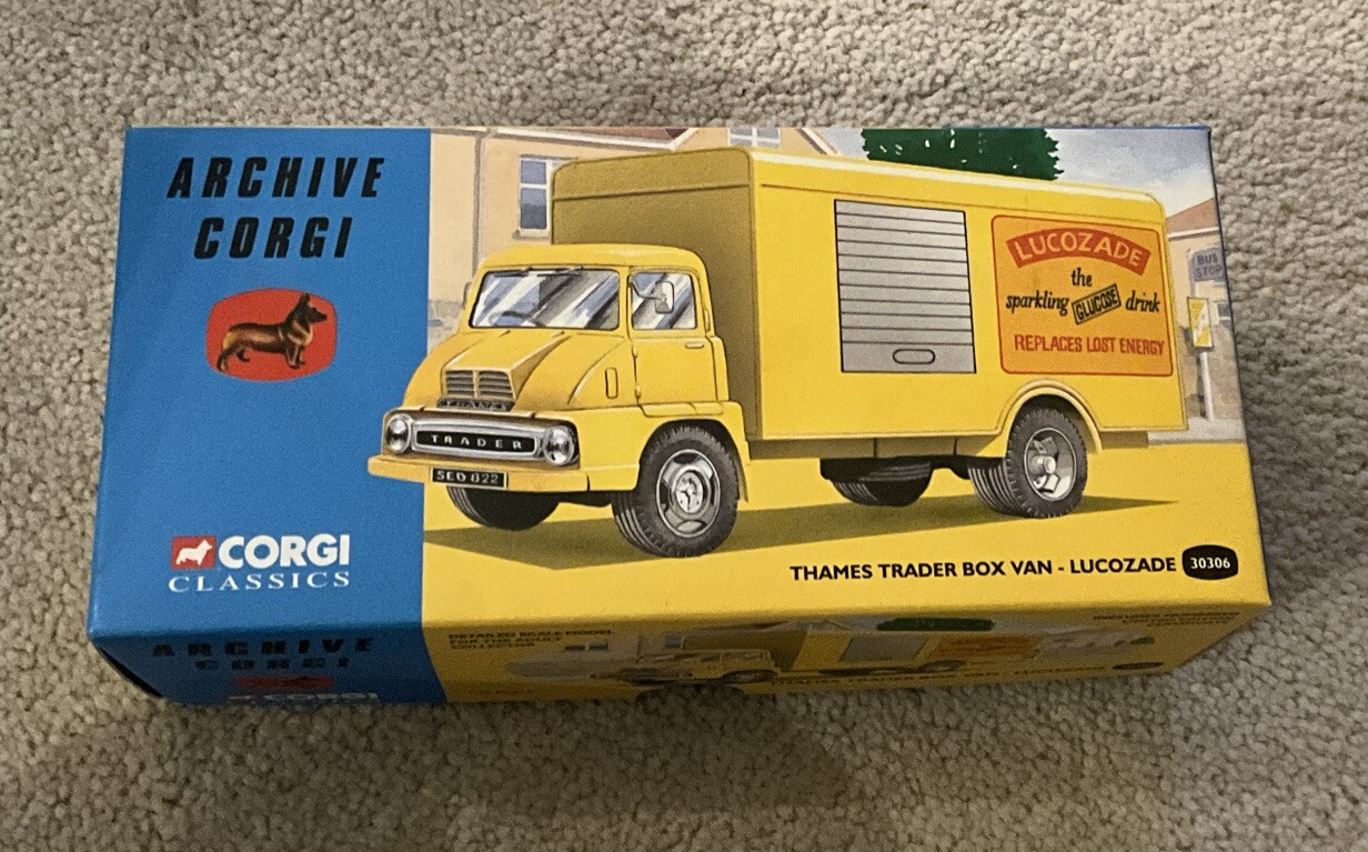 Miniature Corgi 1/50 Thames Trader Box Van Lucozade – Jaune – Occasion