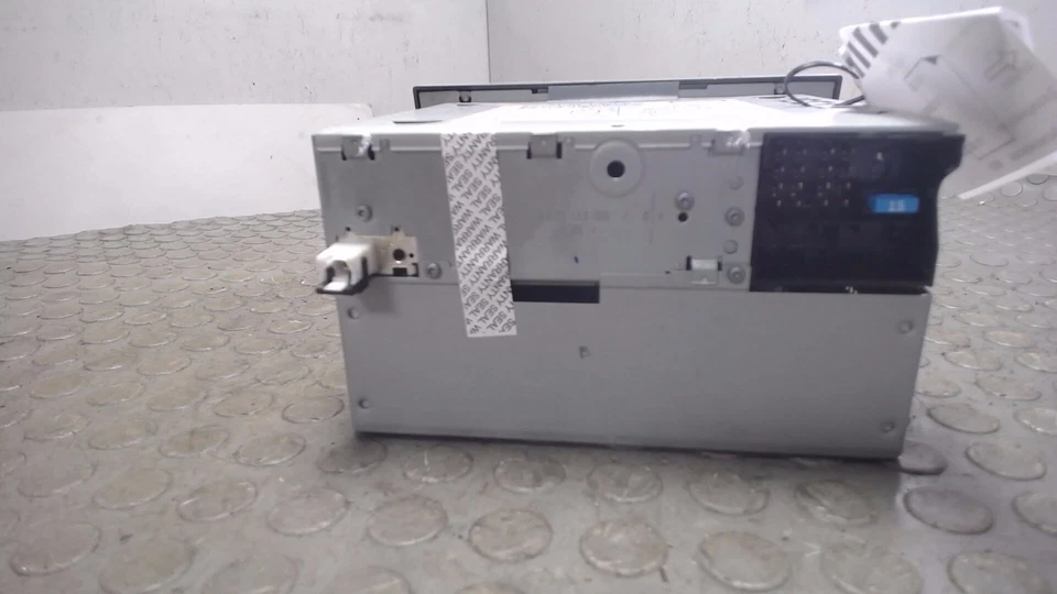 Radio CD30 MP3 (entheiratet) Opel Tigra Twin Top 1.4 X-C 13233930 12 Monate - Bild 4 von 4