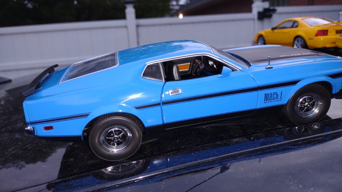 ミニカー 1/18 Sun Star 1/18 Mustang Mach 1 1/18 Sunstar 1971 Ford Mustang Mach 1 (Black) Diecast Car