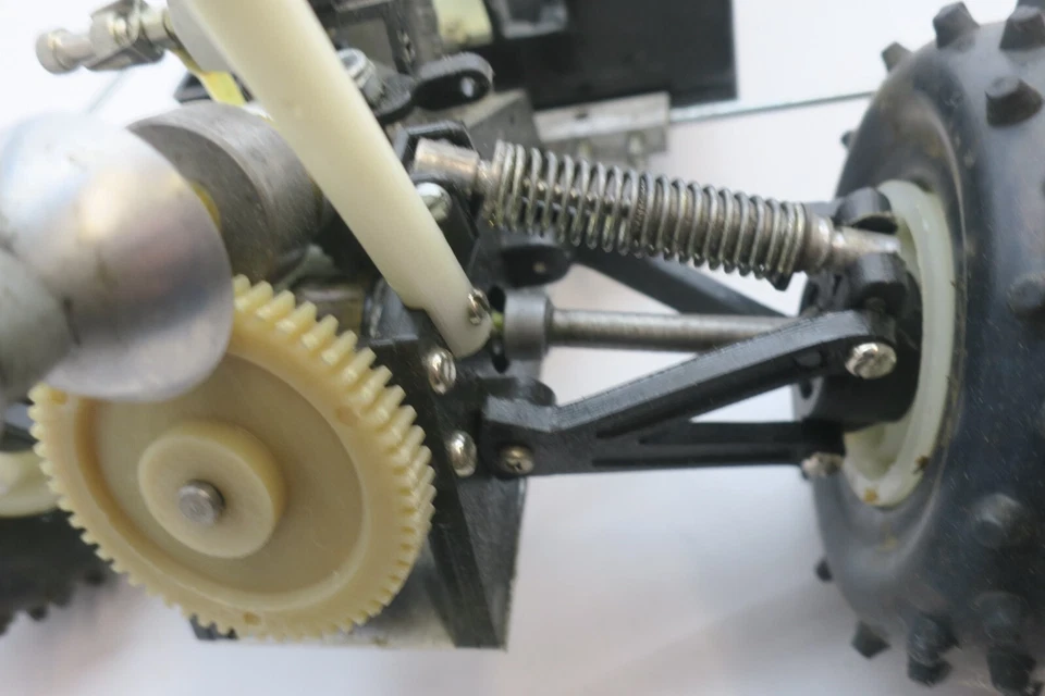 BUGGY VINTAGE MANTUA MODELO SAFARI NTIRO 1/8 1981 TODOTERRENO ENYA 21 KYOSHO Foto 4 de 4