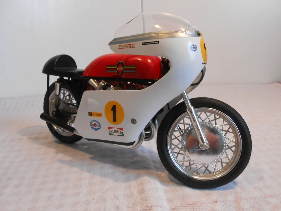 " Gilera 500 CC vier Zylinder Renner " Protar 1:9 ca. 22 cm - Bild 2 von 4