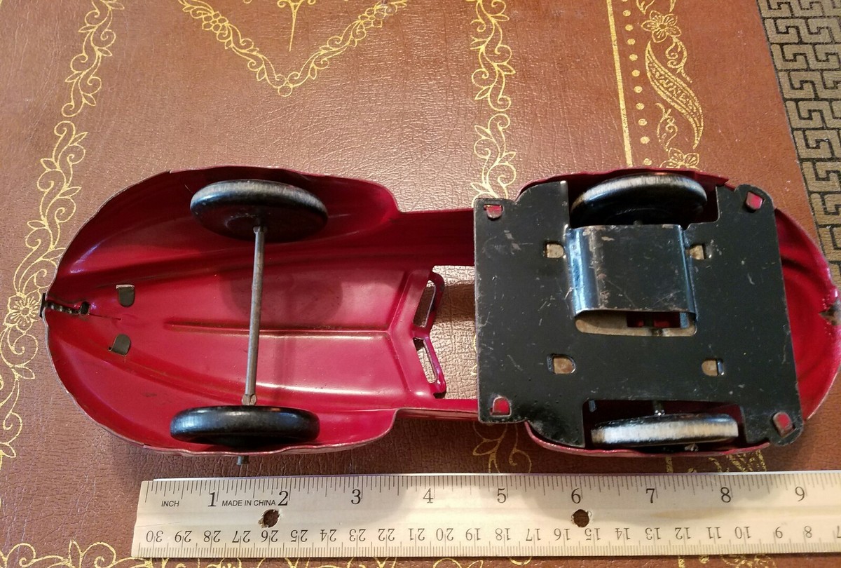 Voiture en tole | , brocante en ligne