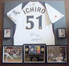 Ichiro Suzuki Autographed 2009 WBC Japan Jersey Framed Set Photo Cards Medal