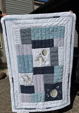 Pottery barn Blue And Grey kids baby quilt w/giraffes moon color blocks