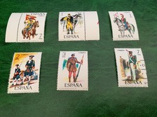 timbres espagne 1977 uniformes neufs
