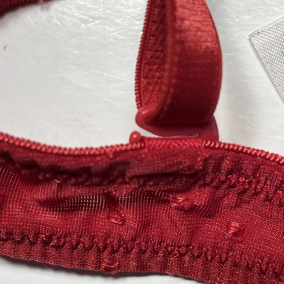 Sutiã Vassarette Feminino 35C Pontos Vermelhos Underwire Levemente Forrado Conversível 75-232 - Imagem 4 de 4