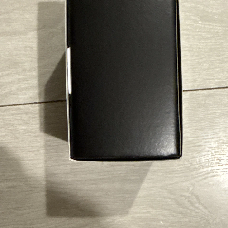 Garmin Instinct 3 AMOLED Smart Watch 50mm Charcoal - Brand New ⌚️ UK STOCK - Image 3 of 4