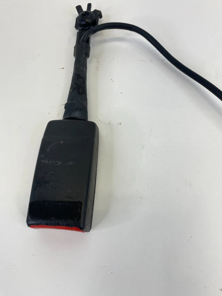 2014-2019 Ford Taurus Sedan Front Right Passenger Side Seat Belt Buckle Assy Foto 3 de 4