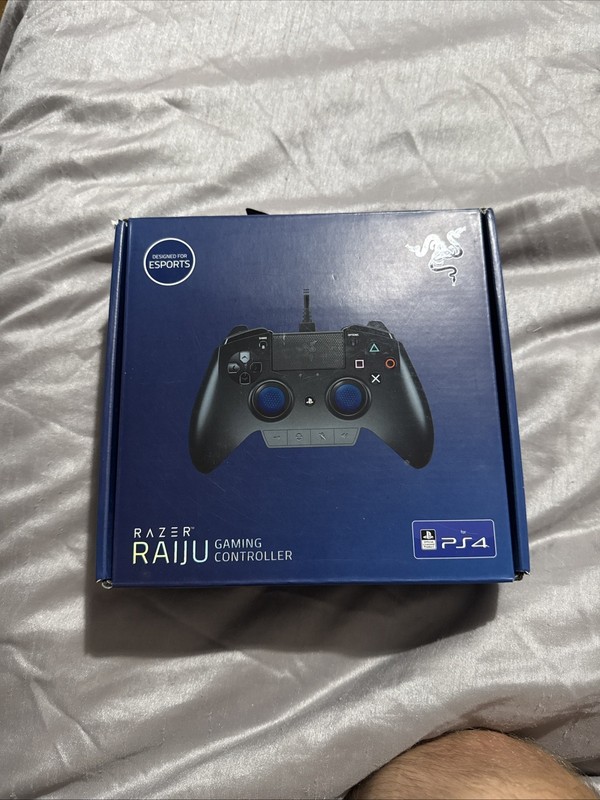 Razer Raiju Gaming Controller PS4 designed for ESPORTS BNIB