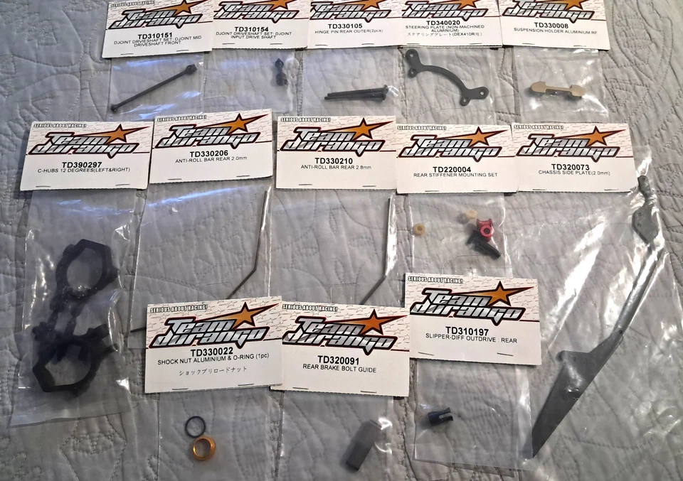 Vintage RC Parts Lot x30 ~ Team Durango 1/10 1/8 - Image 2 of 4