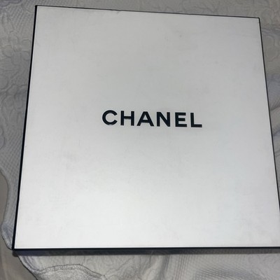 Coco CHANEL Box Black & White 8 3/4 Square 4   Deep box only for perfume