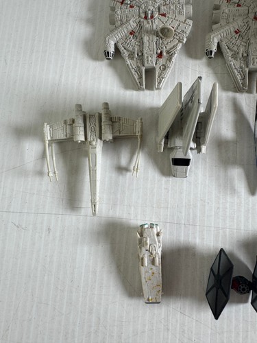 Star Wars Hot Wheels Death Star and 8 x Die Cast Ships - Picture 9 of 16