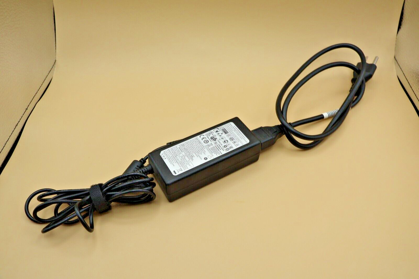 Charger Power Cord For Samsung Pa-1600-66 Pcgad-6019 Np305e5a-a01us