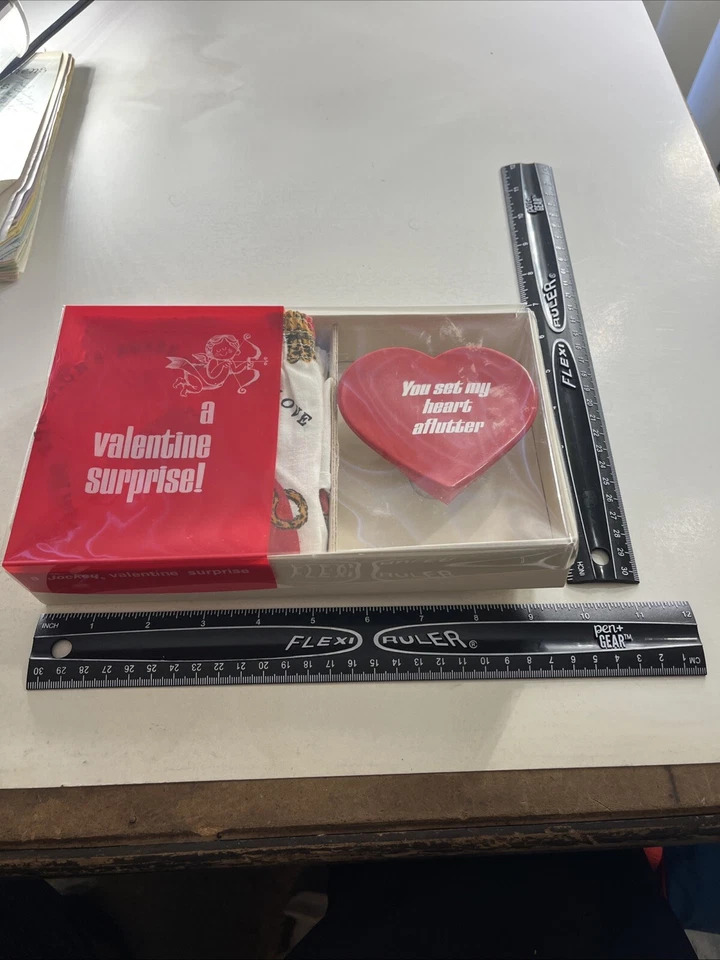 Jockey Boxer Shorts 40 Valentines Day Mechanical Wind Up heartbeat novelty Vtg - Image 4 of 4