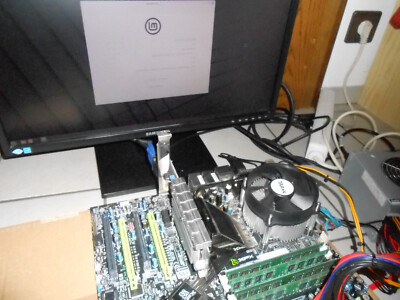 SAPPHIRE RADEON HD 3450 512MB DDR2 PCI-E GRAFIKKARTE DVI VGA S-VIDEO