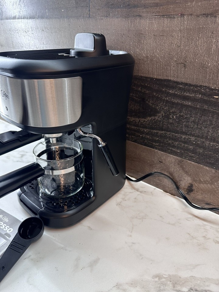 Mr. Coffee 2132816 Mr Coffee Steam Espresso MakerVery Clean, Minor