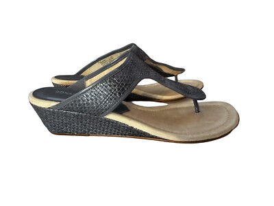 Donald J. Pliner Size 9.5M Woven Synthetic Upper Blue Slip On Sandals EUC!