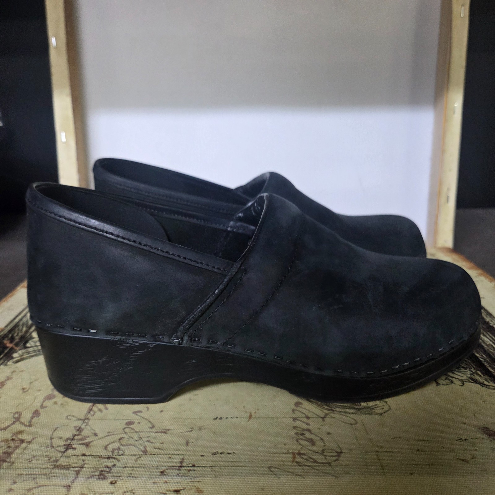 Size 8-8.5 L.L. Bean Women's Clogs Slip-on Black Shoes (EU 39) Nursing-Work-