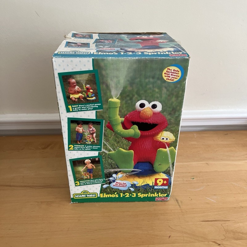 VTG 1997 TYCO Sesame Street ELMO'S 1 - 2 Water Lawn Sprinkler Toy Green Flippers