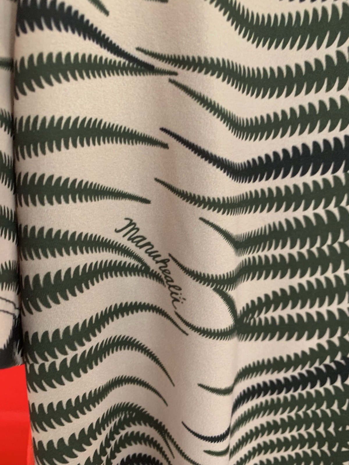 MANUHEALI'I Multi-pattern Short Sleeve Pull-over … - image 3